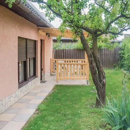 Prázdninový dům Two-bedroom Holiday In Balatonföldvár