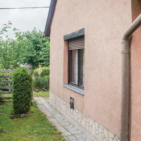 Two-bedroom Holiday In Balatonföldvár